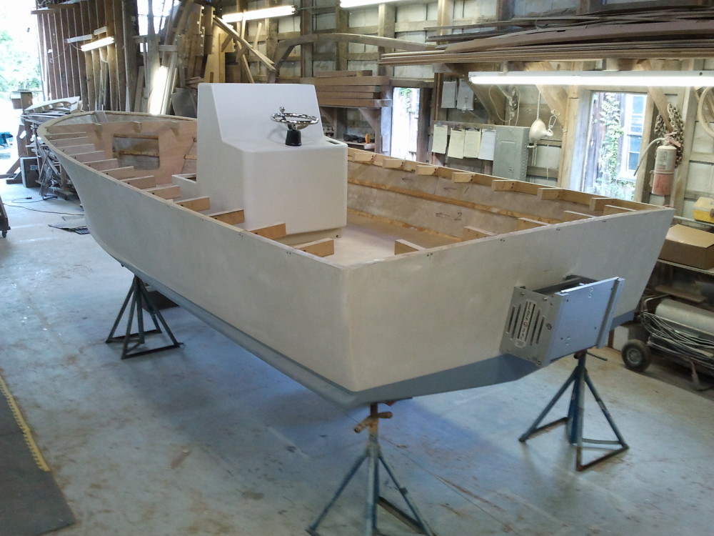 Building a 22' Center Console Carolina-style boat