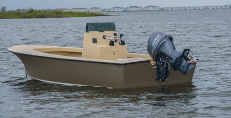 19' shallow draft tunnel skiff